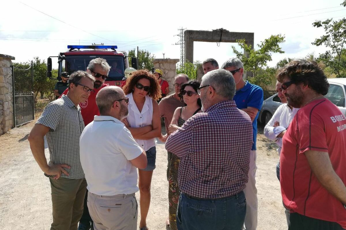 La presidenta Cladera visita el lugar del accidente.