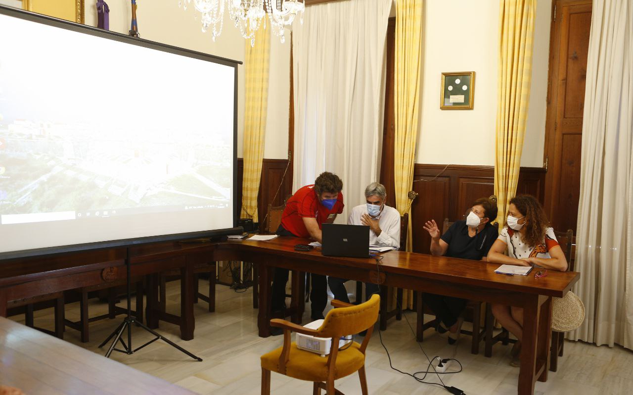 La presentación del futuro parque de bomberos de Santanyí.