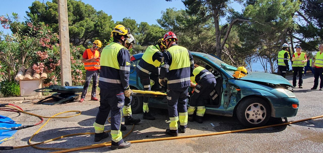 Simulacre d'incendi forestal.