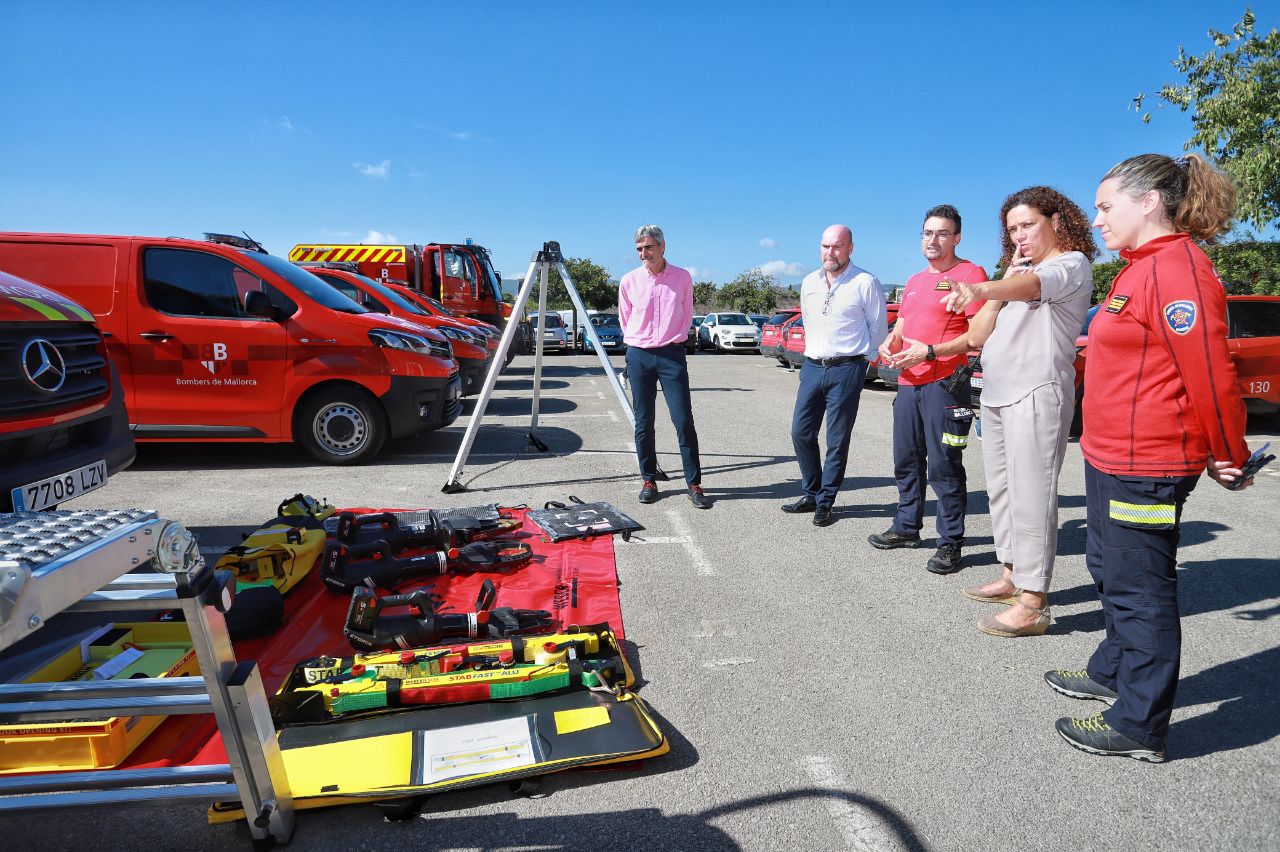 Presentació dels nous vehicles dels Bombers de Mallorca.