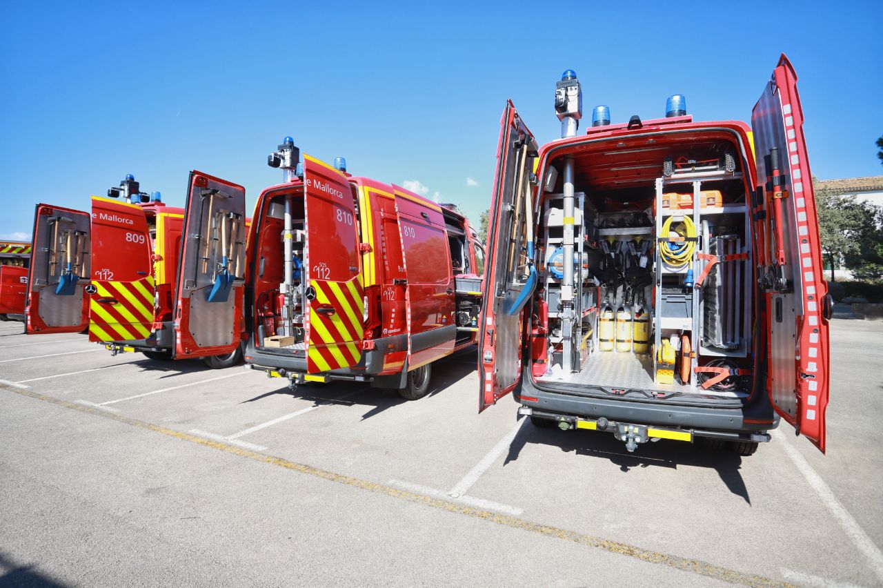 Presentació dels nous vehicles dels Bombers de Mallorca.