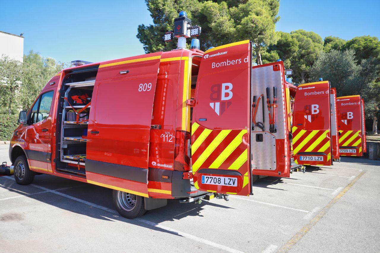 Presentación de los nuevos vehículos de los Bombers de Mallorca.