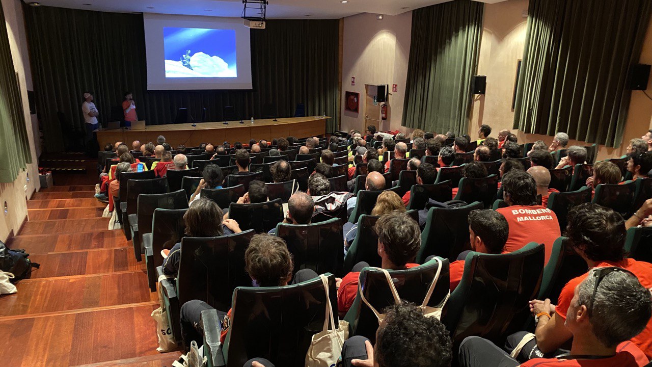 Ponencia inaugural de los hermanos Eneko e Iker Pou.