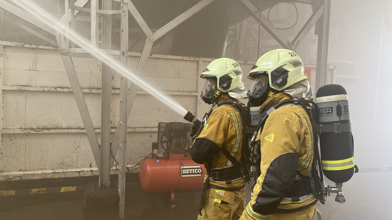 Simulacre d'incendi dels Bombers de Mallorca i els Bombers de Palma.