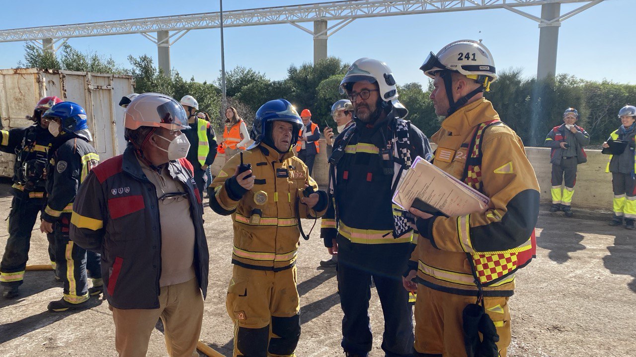 Simulacre d'incendi dels Bombers de Mallorca i els Bombers de Palma.