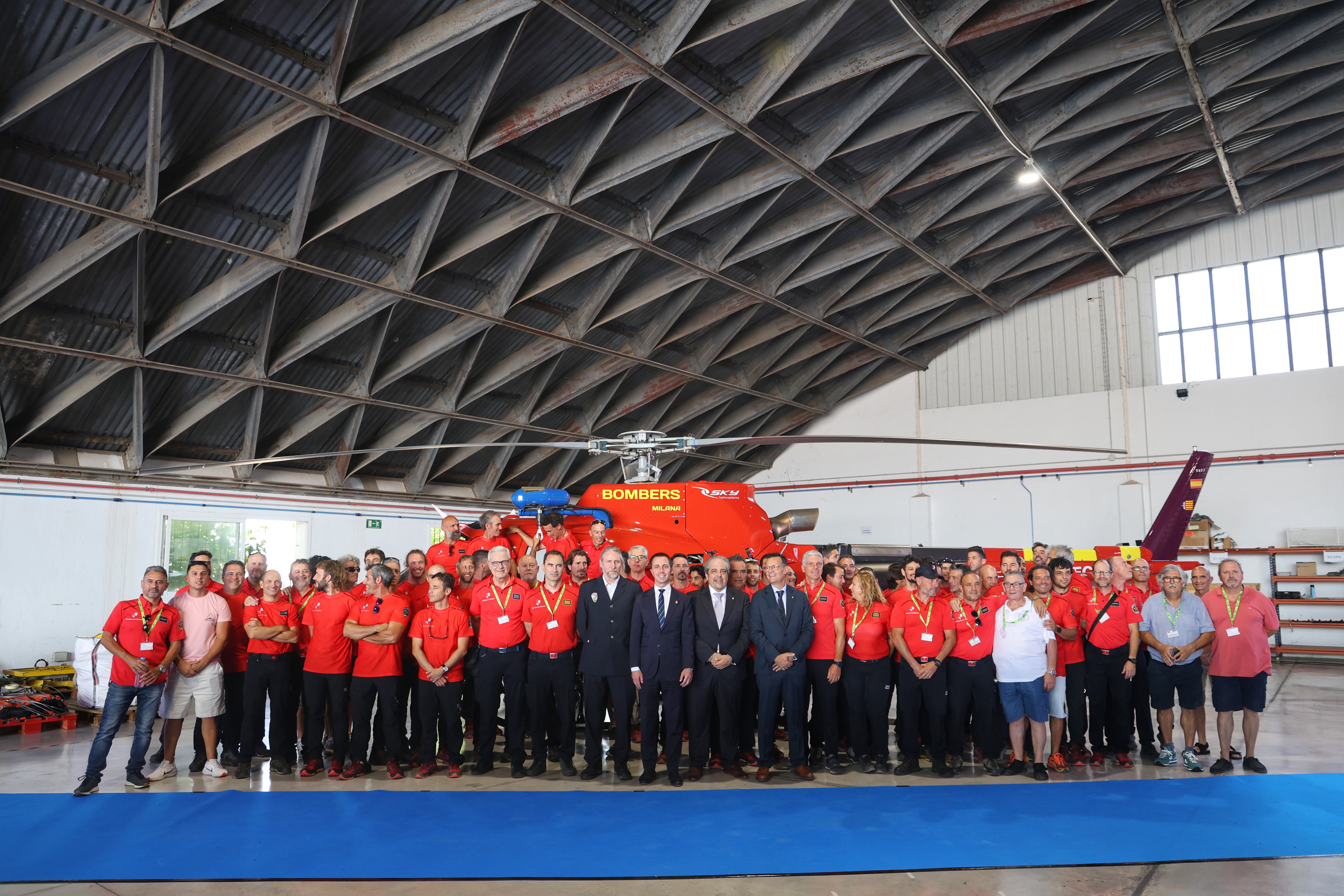 Presentació del nou helicòpter <em>Milana</em> dels Bombers de Mallorca.