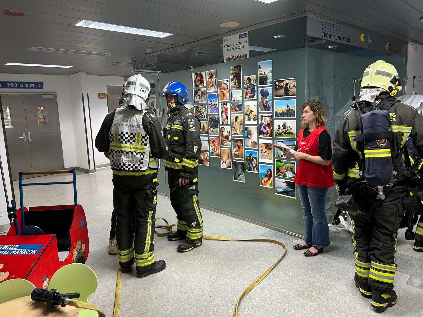 Simulacre dels Bombers de Mallorca a l'Hospital de Manacor.