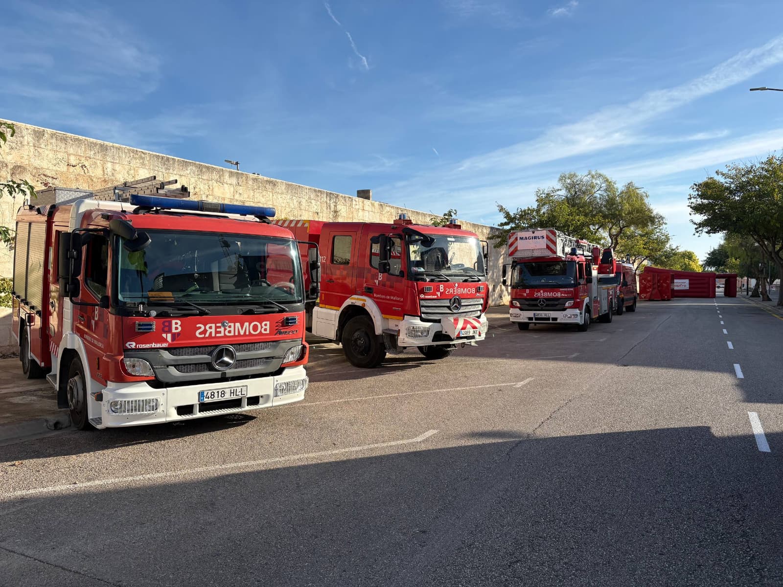 Camions dels Bombers de Mallorca a la XV Fira d’Emergències Memorial Joan Cifuentes.