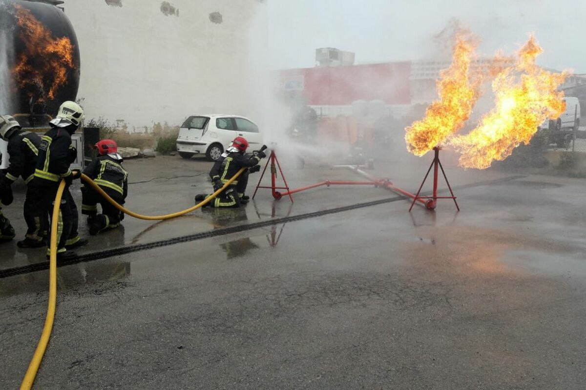 Formació dels Bombers de Mallorca.