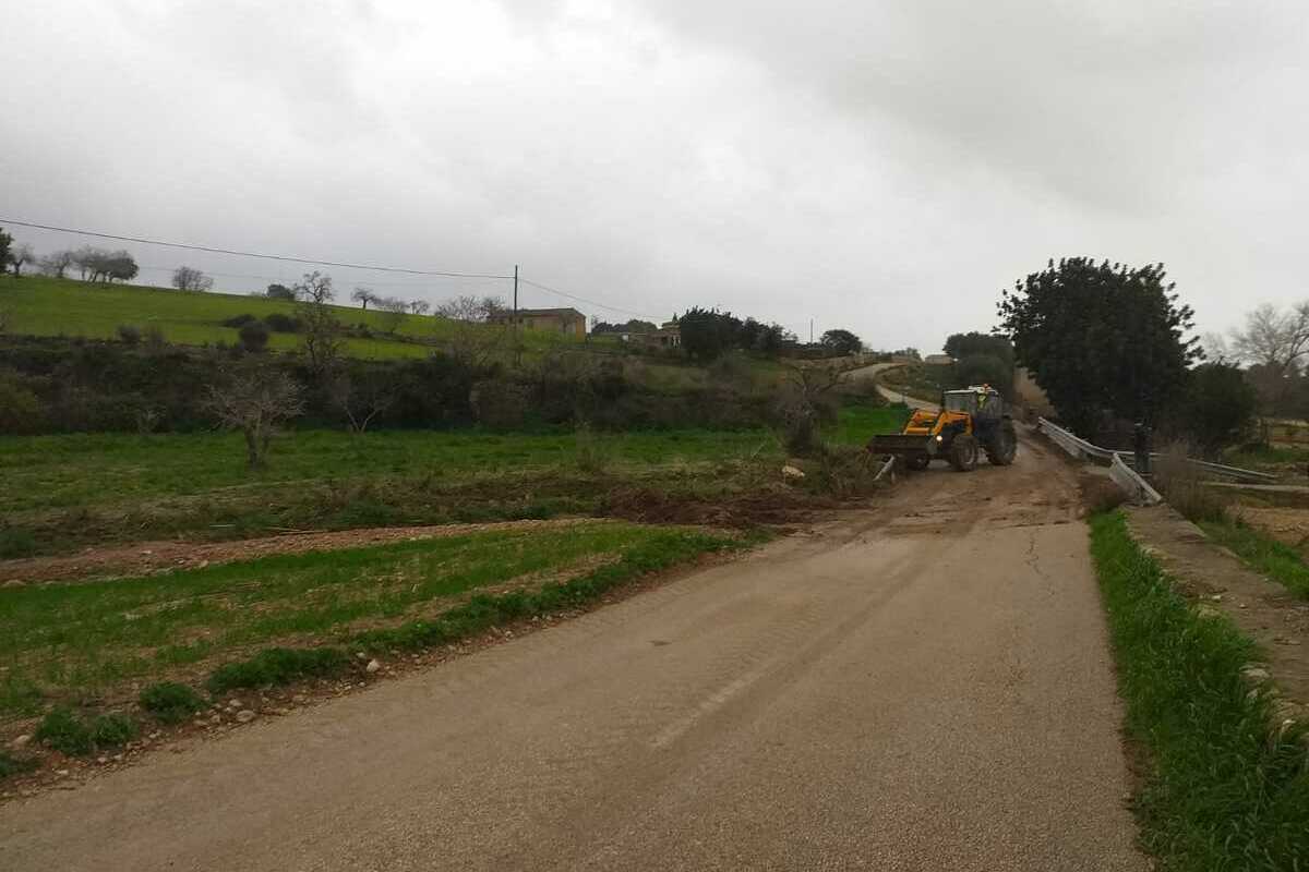 El mal tiempo obligó a cortar diversas carreteras.