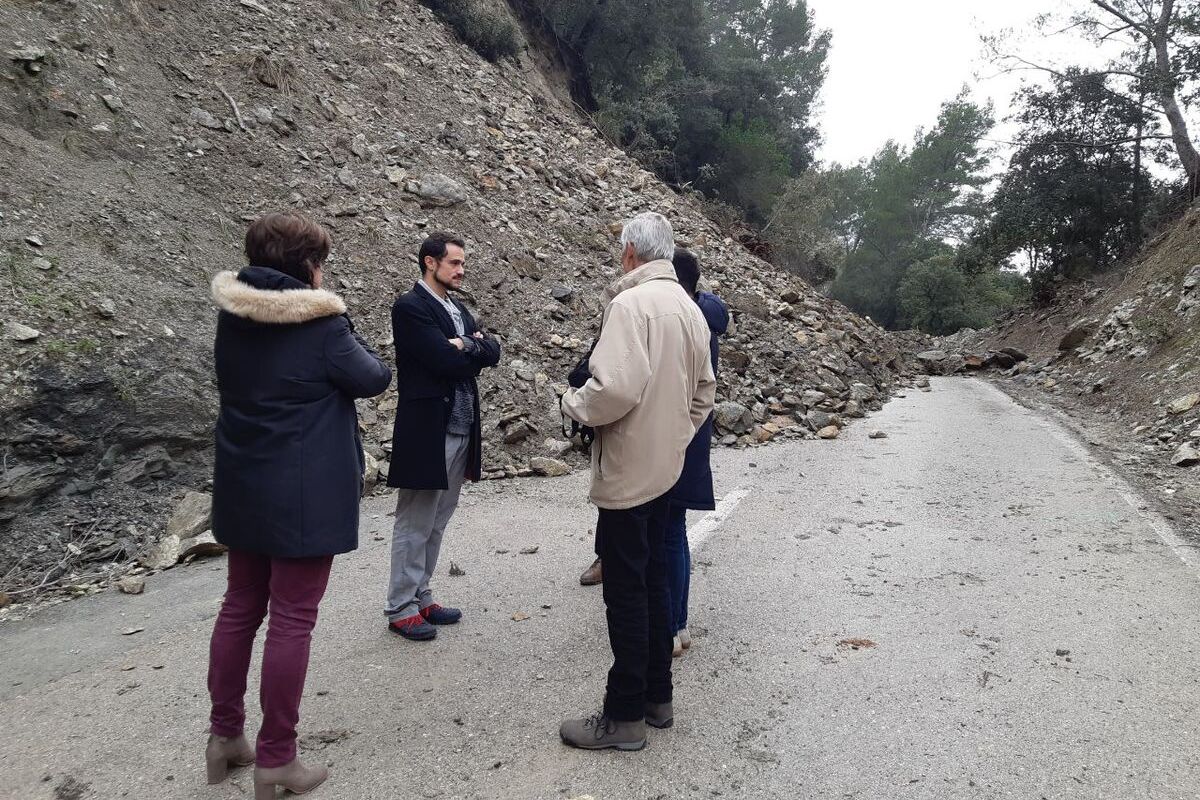 Punto donde se produjo el desprendimento en la carretera de Alaró a Orient.